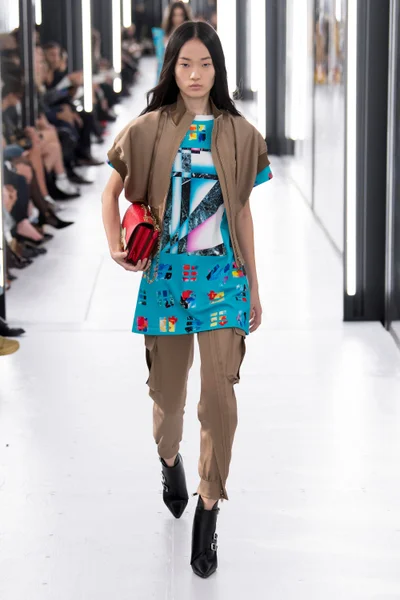 Look 20